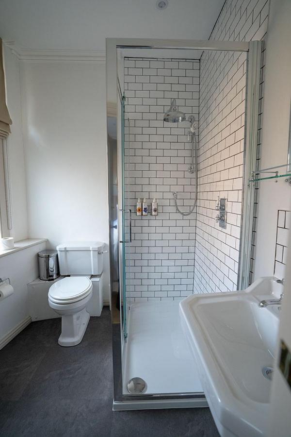 Bistro Lotte Bed & Breakfast Frome Luaran gambar